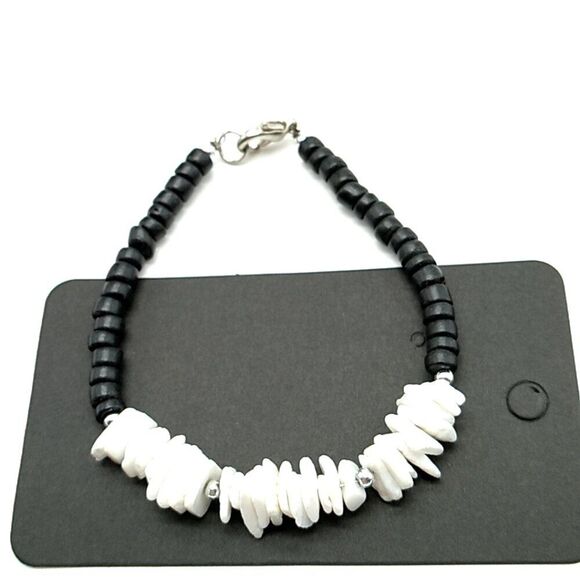 Puka Shell Bracelet Black White Chips Lobster Clasp - Picture 12 of 13